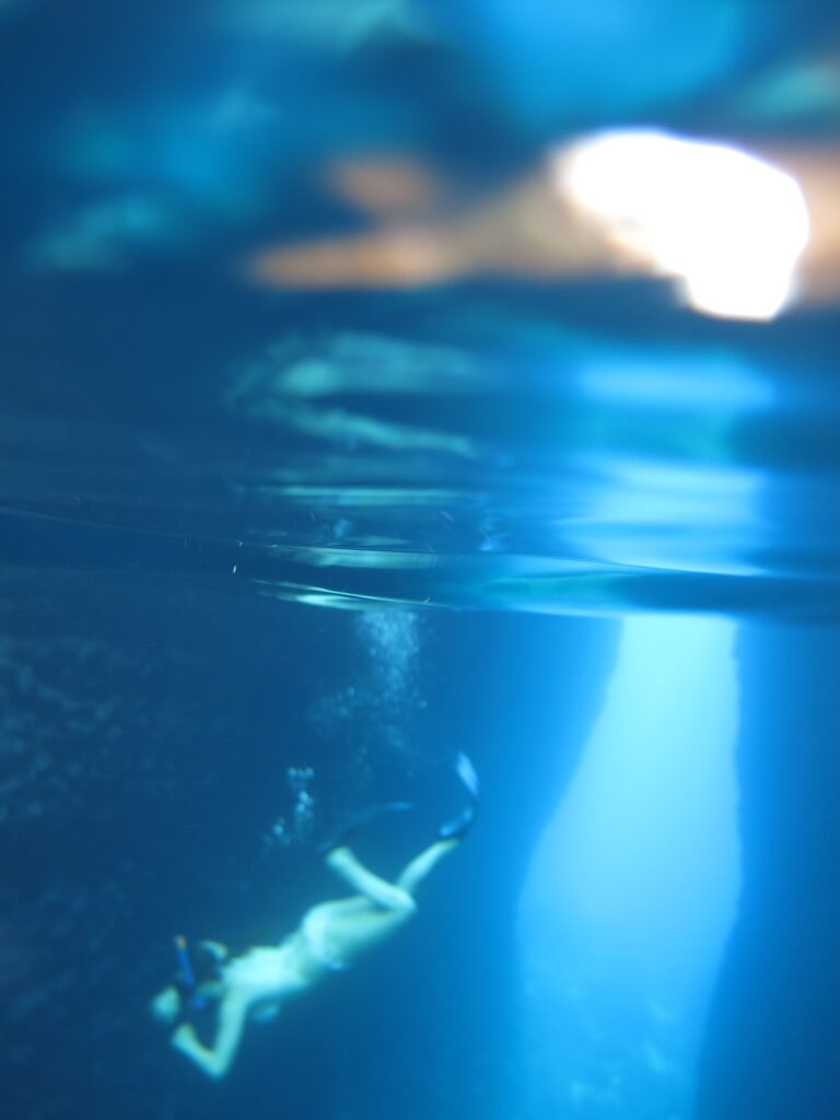 IN THE CAVE -ARSIDA